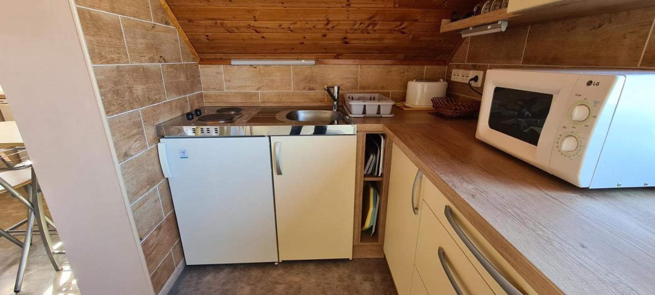 Balatonmáriafürdő Hajas Familia Kiado Szobak מראה חיצוני תמונה